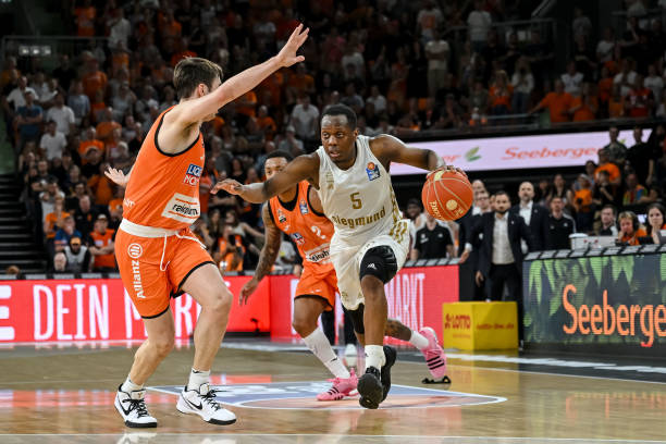 及外界对他 及外界对他