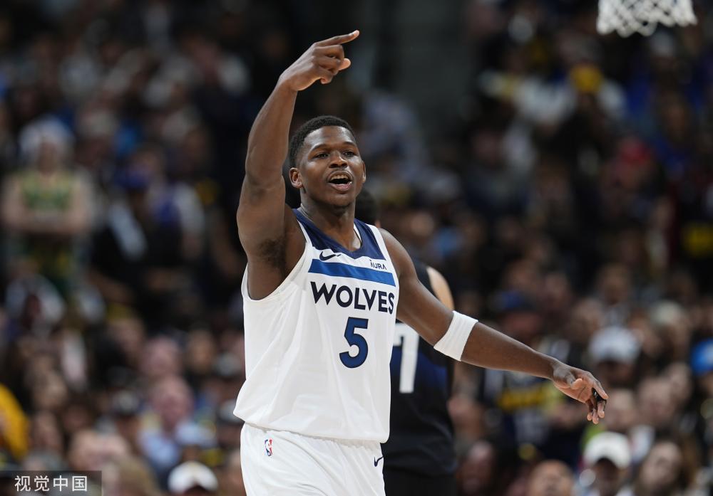 沉稳和自信 沉稳和自信